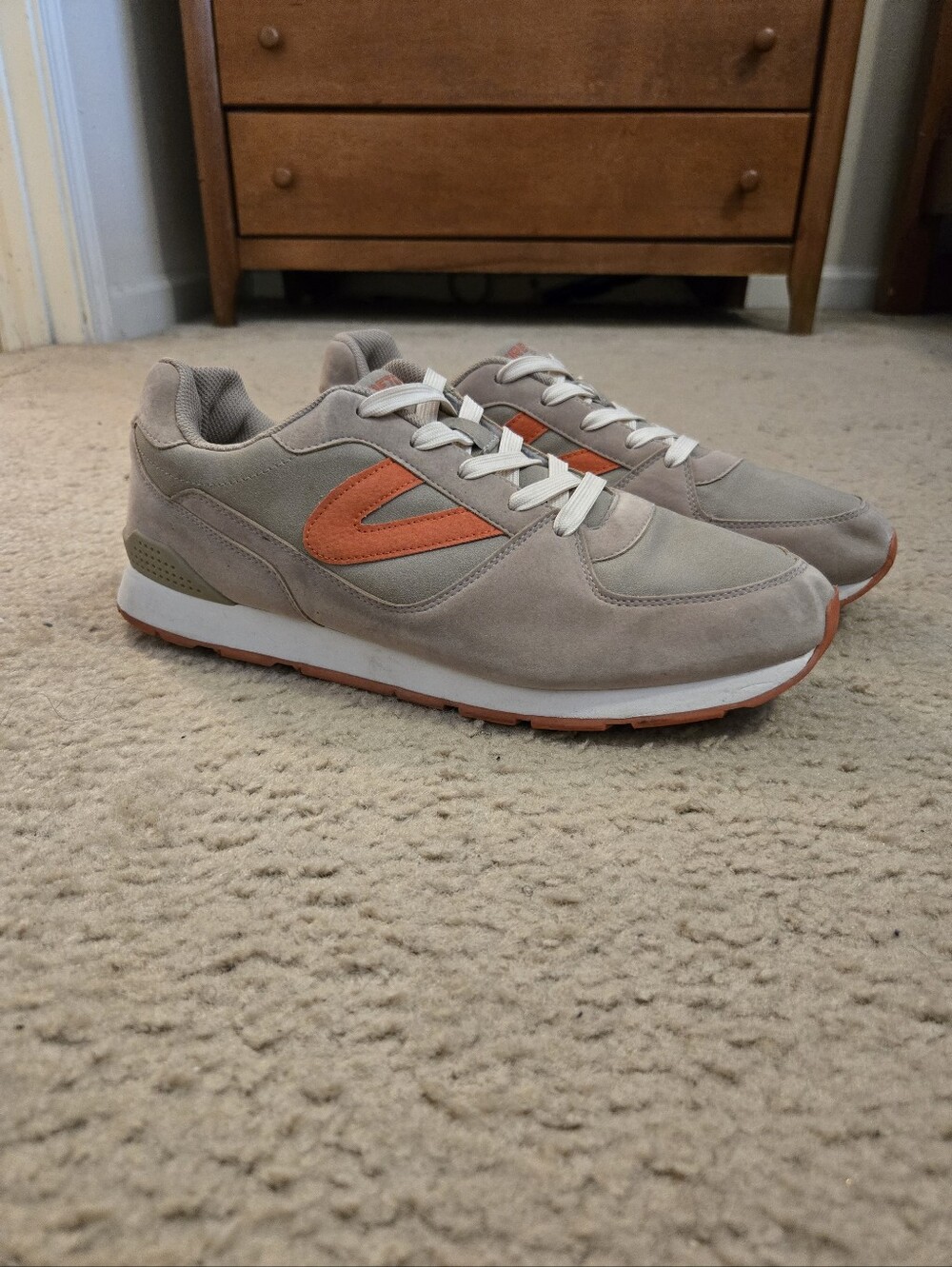 Tretorn Beige Suede Sneakers with Orange Accent